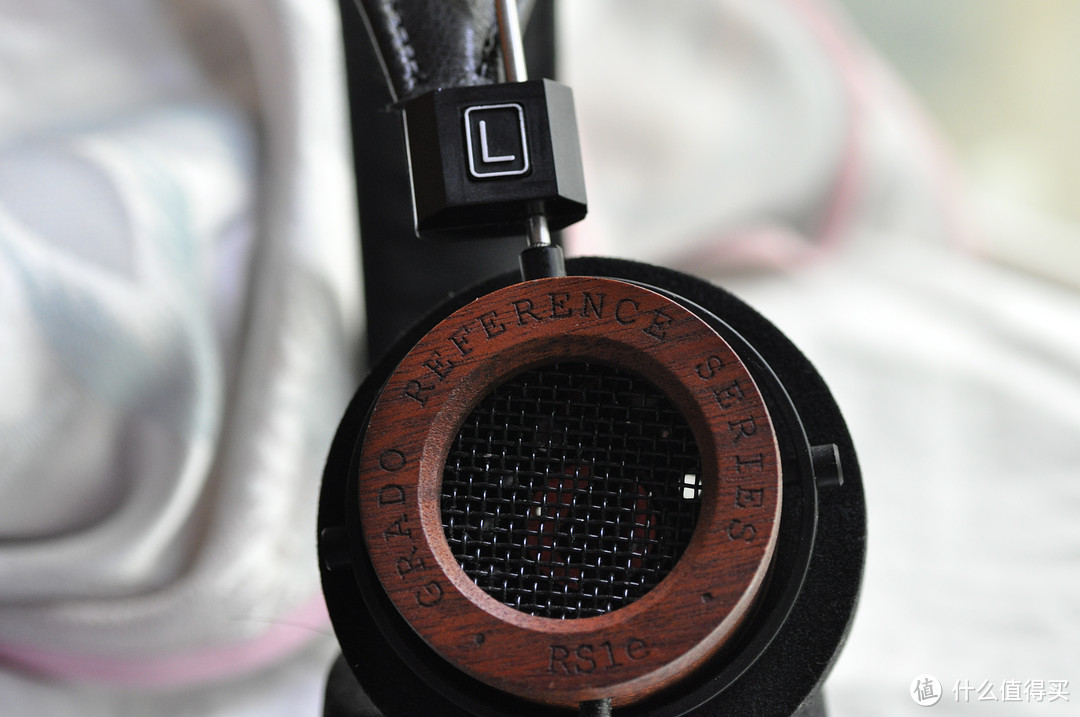 热情洋溢的声音 — GRADO 歌德  RS1e 头戴式耳机