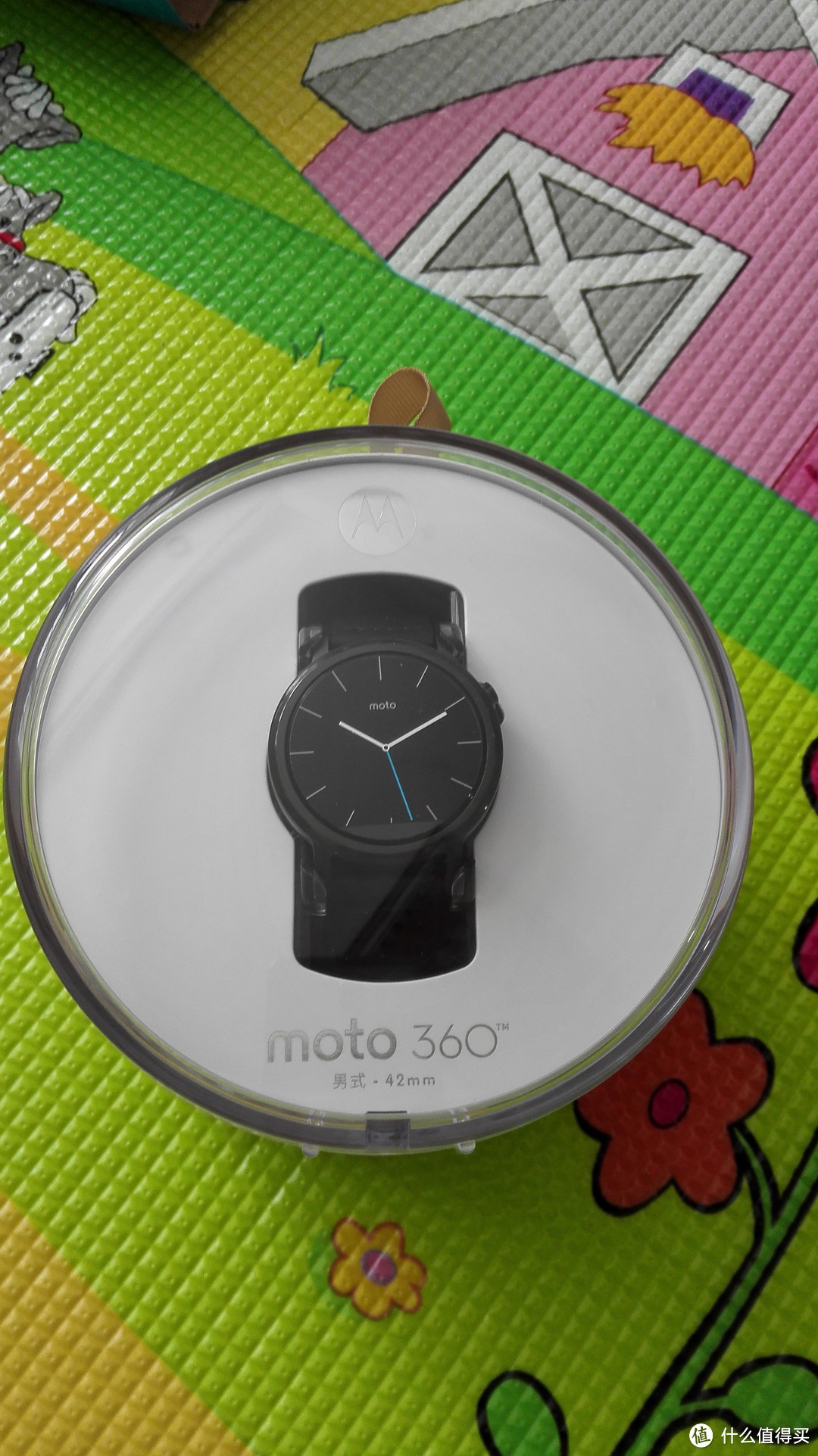 新一代 MOTO 360 智能手表简单开箱