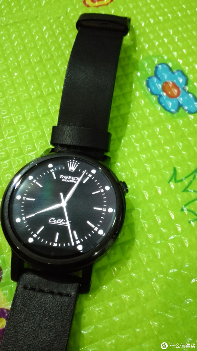 新一代 moto 360 智能手表简单开箱
