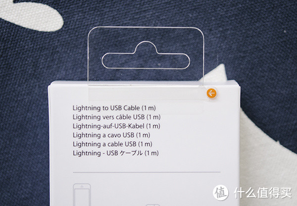 Apple Lightning to USB Cable 数据线 开箱