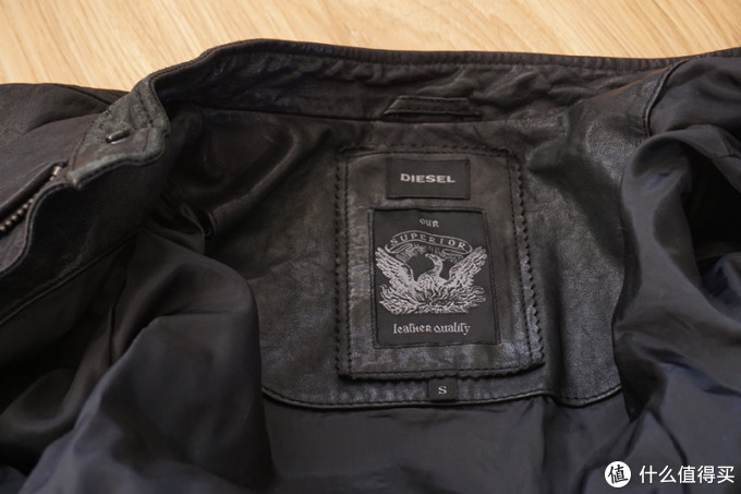 「时装搭配」晒一件Burberry BRIT系列经典夹克 「时装搭配」晒一件Burberry BRIT系列经典夹克
