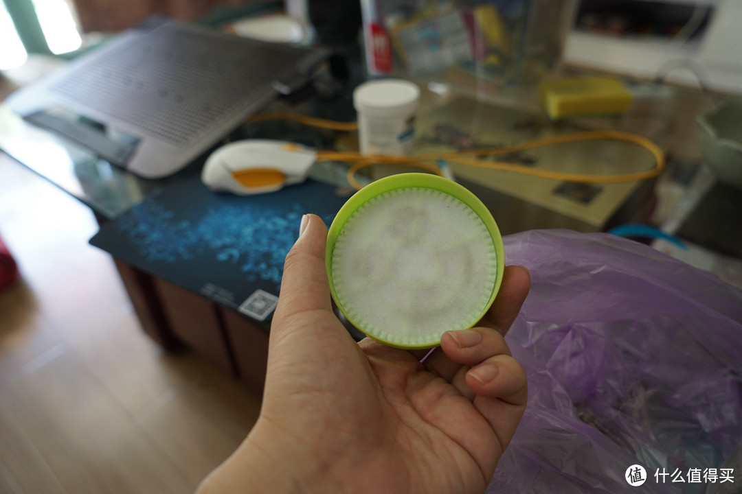 性价比可以,用户体验一般。小狗手持吸尘器测评报告