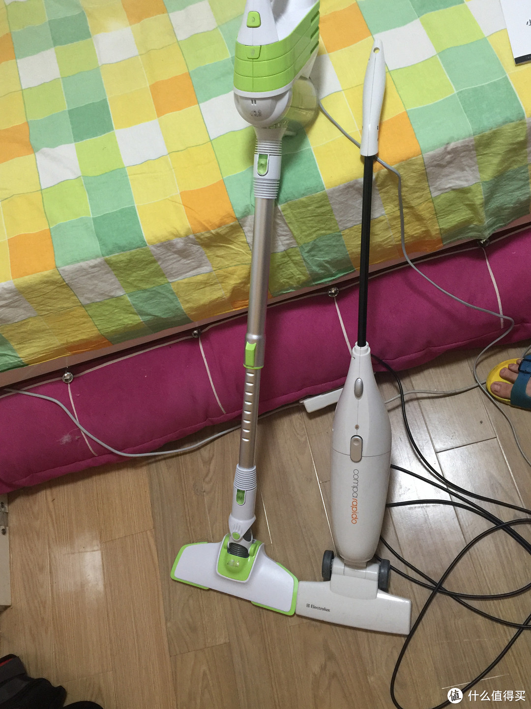 性价比可以,用户体验一般。小狗手持吸尘器测评报告