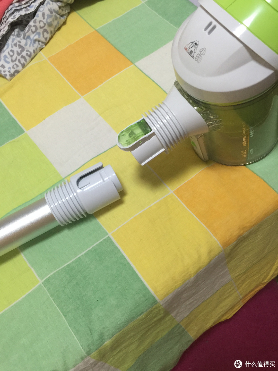性价比可以,用户体验一般。小狗手持吸尘器测评报告
