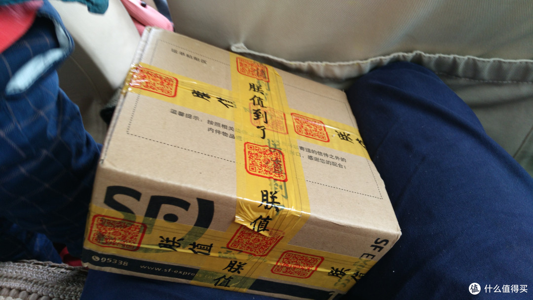 靠脸吃饭，身板也够劲。iuni N1 移动联通双4G智能手机（白色）评测报告