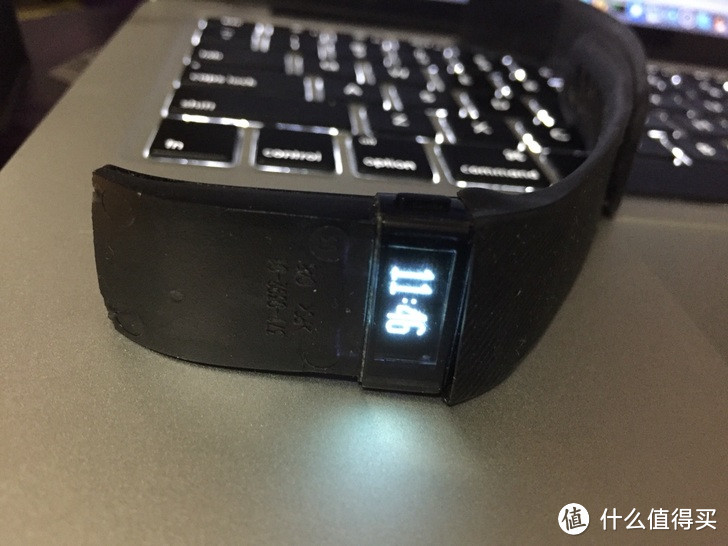 真·文科小白暴力维修 fitbit charge 智能手环