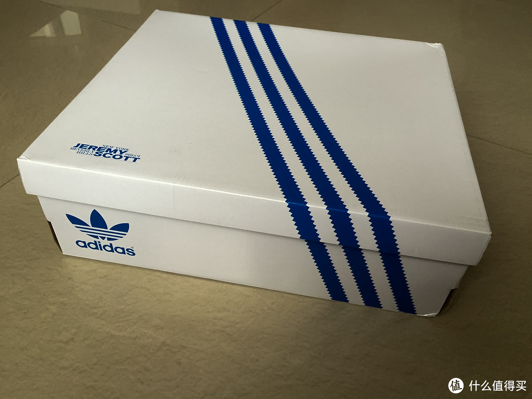 圣斗士の黄金战靴，奢华来袭：Jeremy Scott x adidas Originals Wings 3.0 Gold