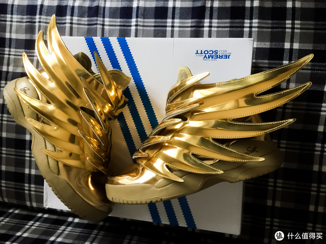 圣斗士の黄金战靴，奢华来袭：Jeremy Scott x adidas Originals Wings 3.0 Gold