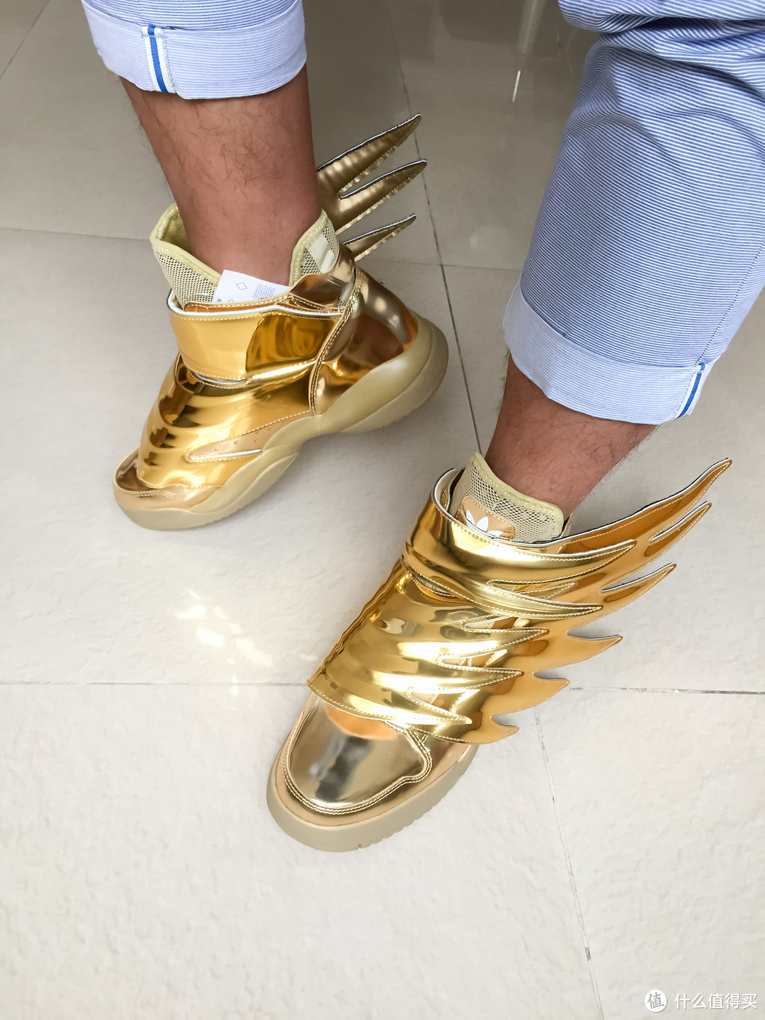 圣斗士の黄金战靴，奢华来袭：Jeremy Scott x adidas Originals Wings 3.0 Gold