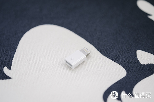 Apple Lightning to USB Cable 数据线 开箱