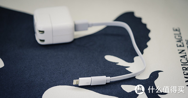 Apple Lightning to USB Cable 数据线 开箱