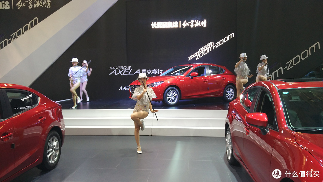 一大波福利：车模、豪车、舞台秀 — 记2015中国苏州国际汽车博览会