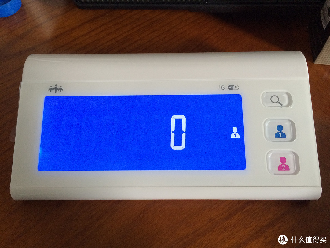 关注家人血压好东西-——乐心血压计 i5 WIFI版