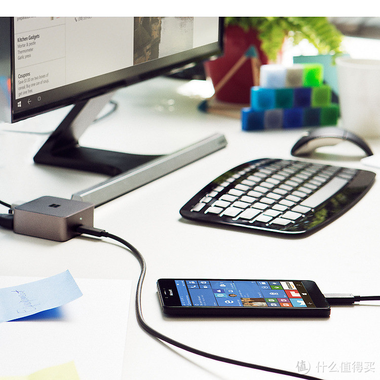 拿手机当电脑PC使：微软 发布 Lumia 950 / 950 XL 旗舰手机 11月上市