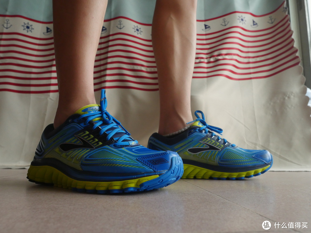 superDNA加持——Brooks 布鲁克斯 Glycerin 13 *级缓震跑鞋