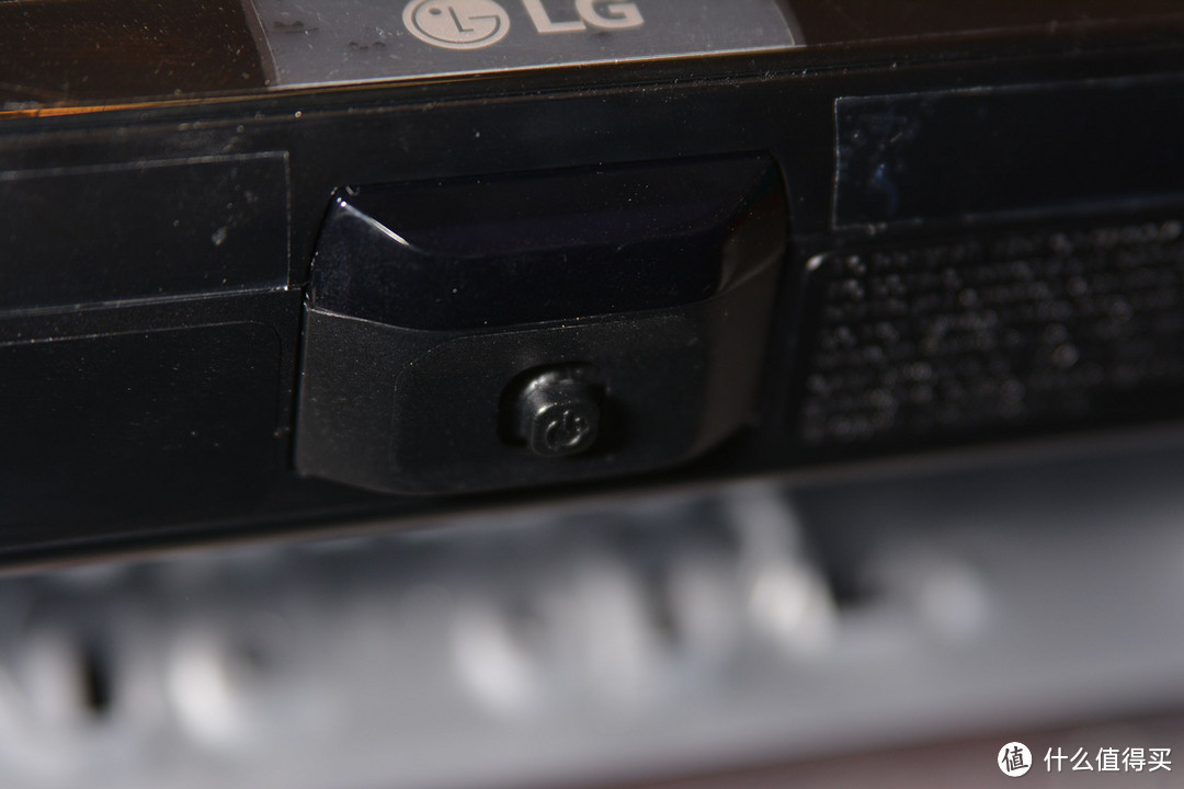 用上就回不去的21:9显示器 — LG 34UM65 & F&D T-180 Soundbar 开箱