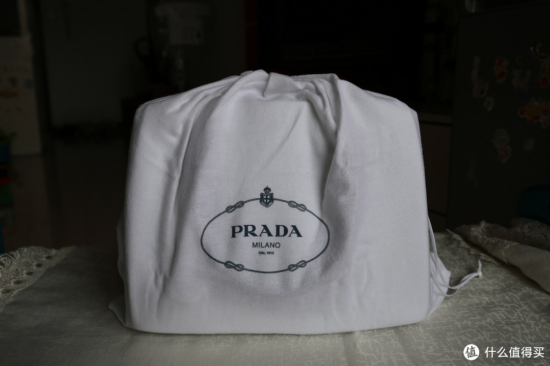 拎PRADA的小恶魔 — 三亚免税店购入 PRADA 普拉达 小号杀手包