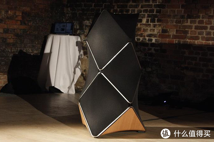 品牌史上最高端、最昂贵：BANG & OLUFSEN 发布 BeoLab 90 巨型发烧级音箱