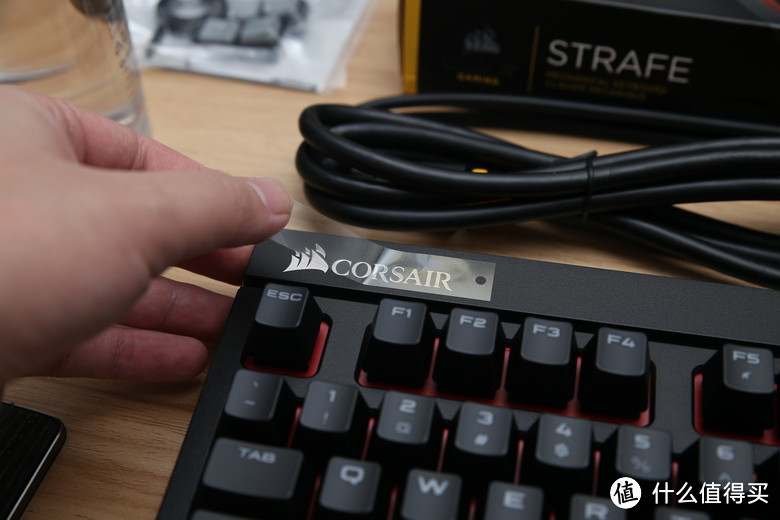 惩戒者  CORSAIR 海盗船 STRAFE 红轴  机械键盘 开箱