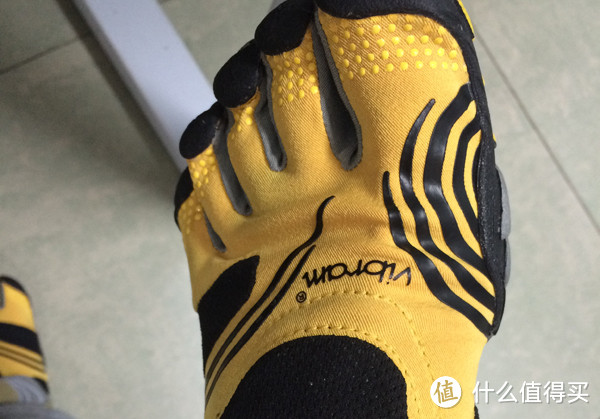 小白跑友首次穿 Vibram 五指鞋使用报告