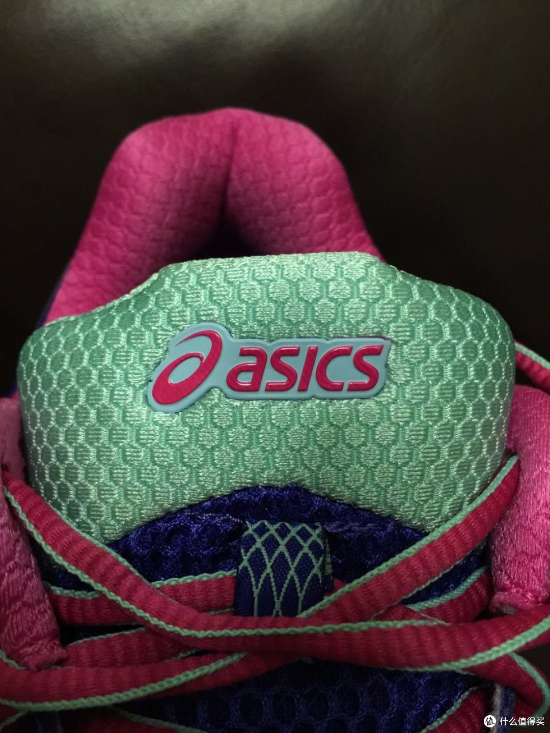 Asics 亚瑟士 GEL-NIMBUS 17跑鞋附日亚ASICS尺码感受