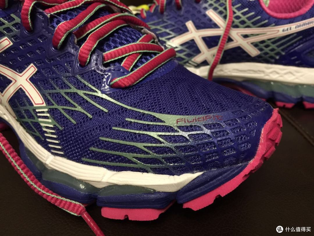 Asics 亚瑟士 GEL-NIMBUS 17跑鞋附日亚ASICS尺码感受