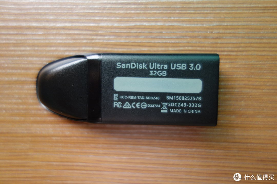 性价比的选择：闪迪 SanDisk 至尊高速 CZ48 U盘 32g