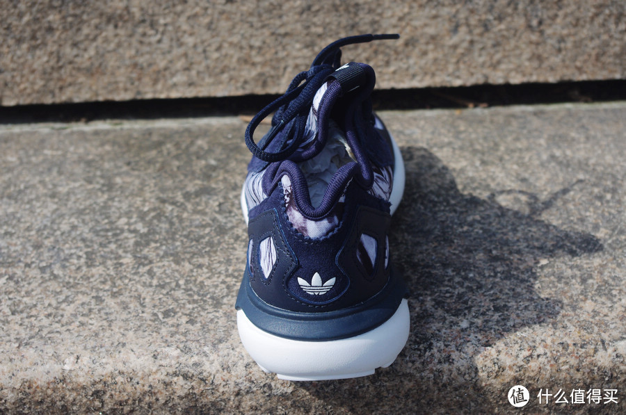 平民Y3 QASA：adidas originals 阿迪达斯 三叶草 Tubular Runner 女鞋