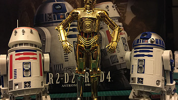 BANDAI 万代 星战系列 — 1/12 礼仪机器人C3-PO & 维修机器人R2-D2、R5-D4 开箱