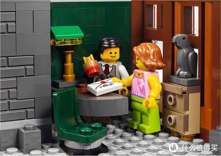 转角遇到你：LEGO 乐高 正式发布 10251 积木银行 Brick Bank