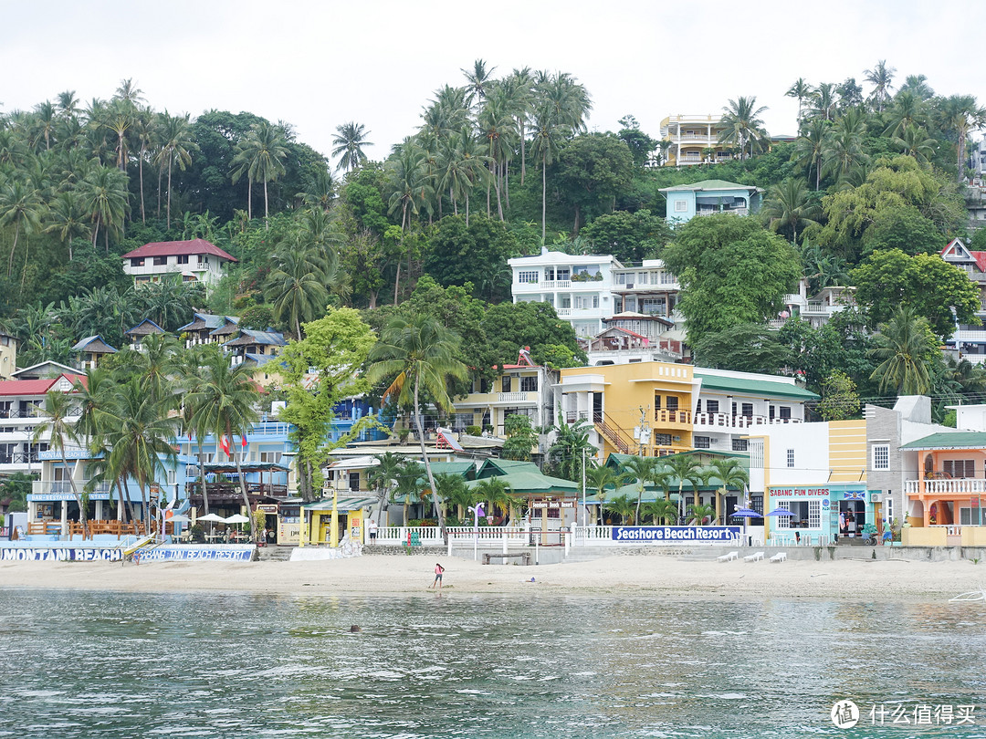 满是旅店和潜店的Sabang