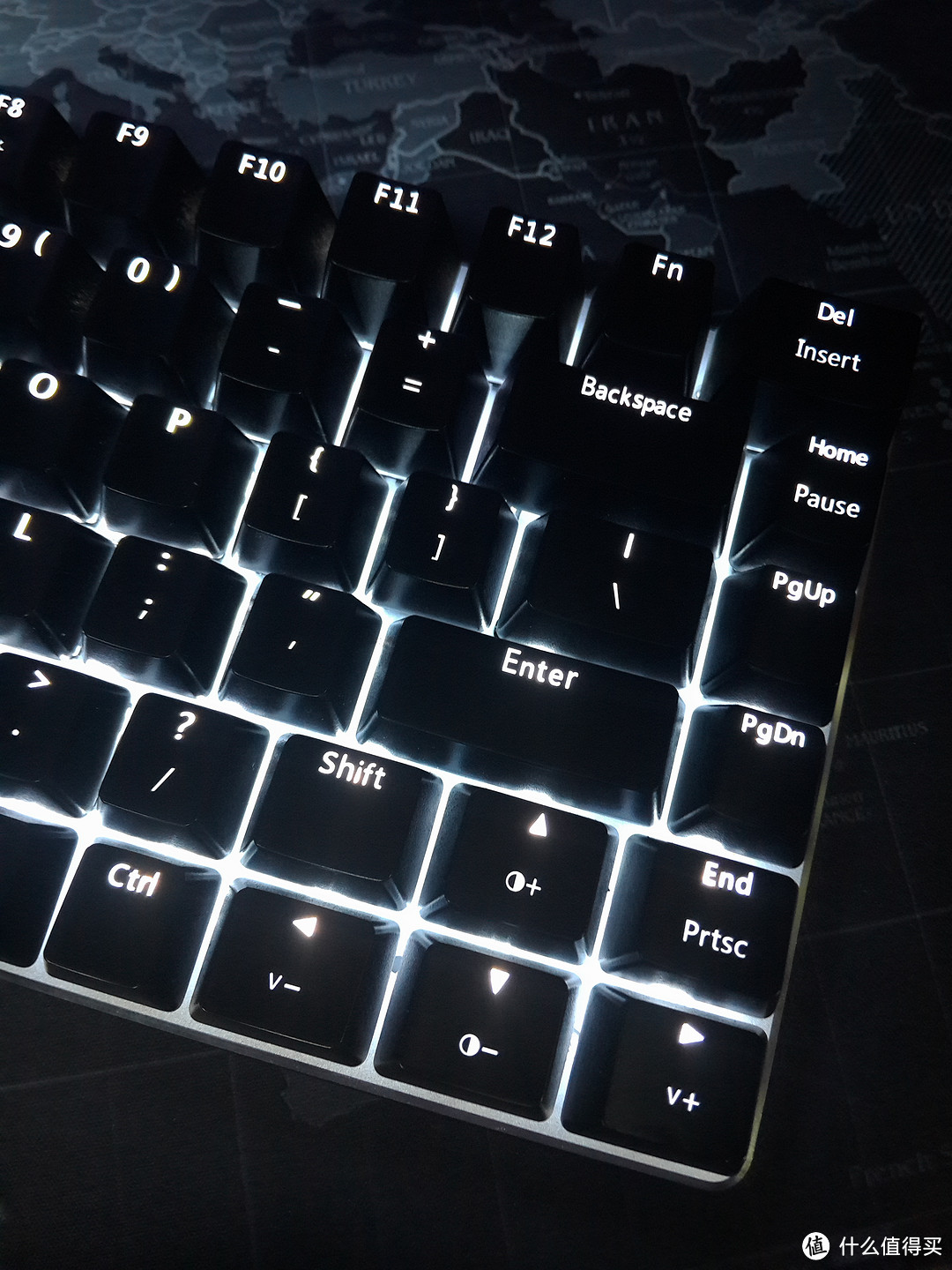 人生第一款机械键盘： AJAZZ 黑爵 极客AK33 机械键盘