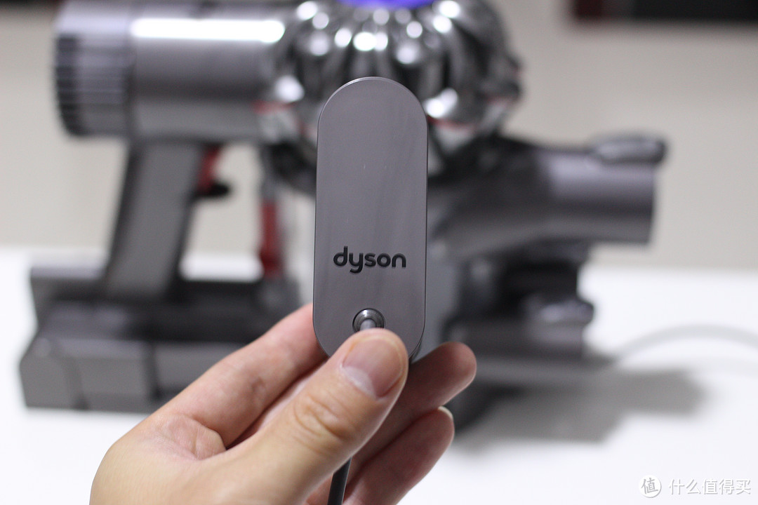 Dyson 戴森 V6 Fluffy 无绳真空吸尘器 开箱