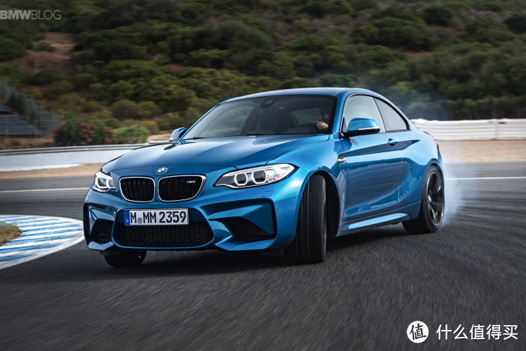 凶猛外观加强劲动力：BMW 宝马 正式发布 M2车型