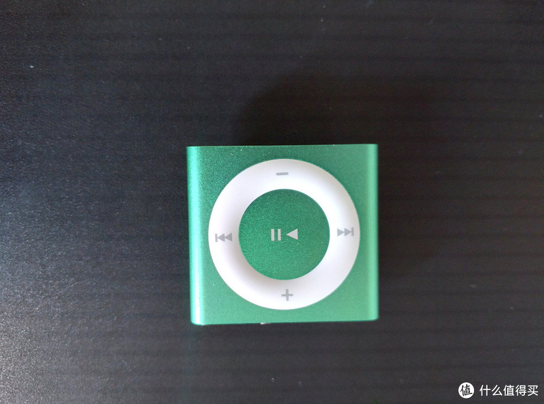 第一台ipod，第二台MP3：Apple iPod shuffle MD776CHA