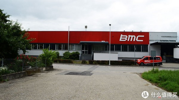 瑞士格伦岑的bmc工厂