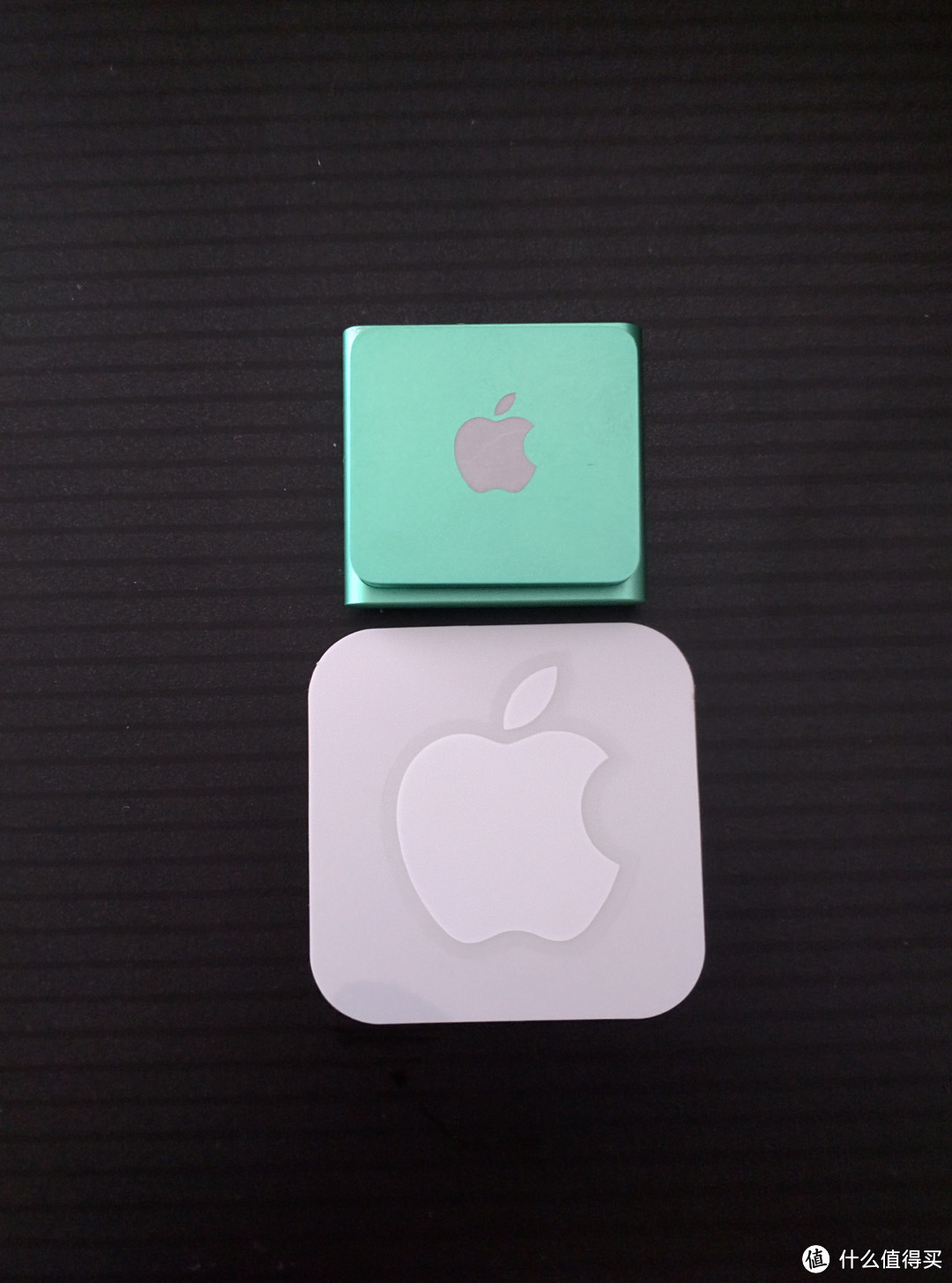 第一台ipod，第二台MP3：Apple iPod shuffle MD776CHA