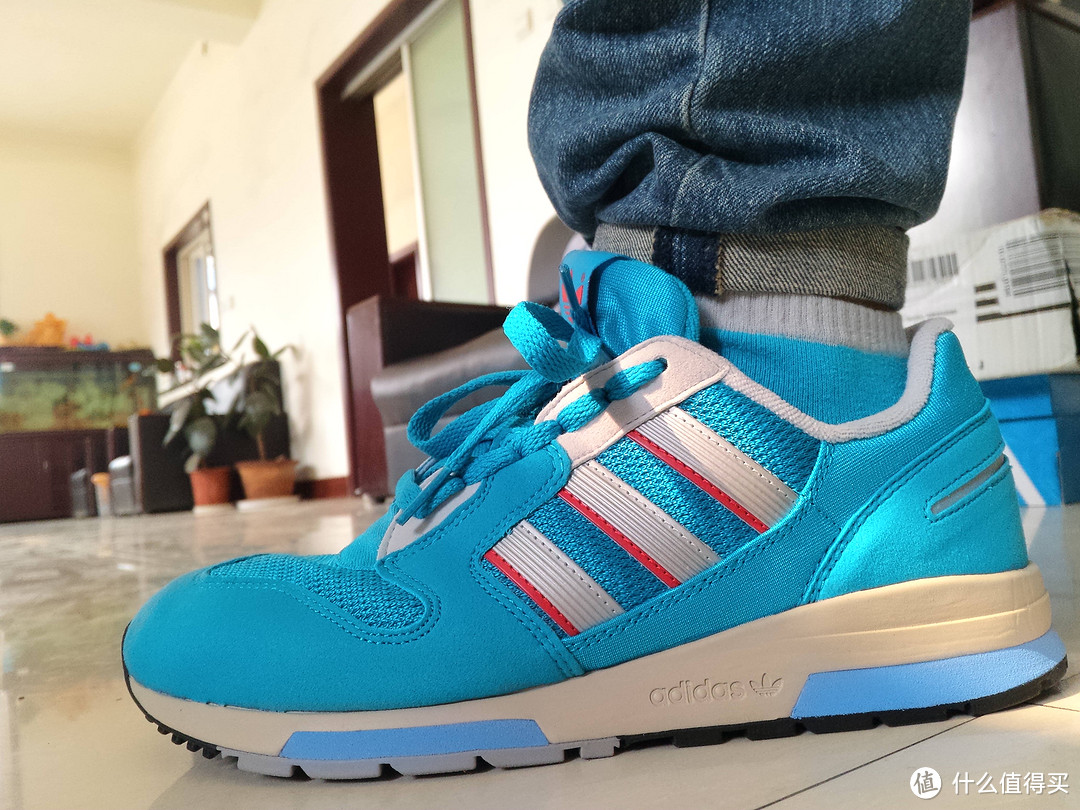 英国阿迪官网购入 adidas 阿迪达斯 ZX420复古鞋 B44431