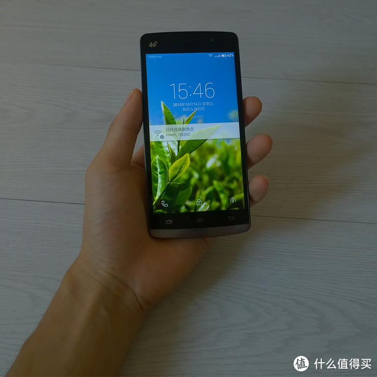 办套餐送的手机：中国移动 N1 智能手机