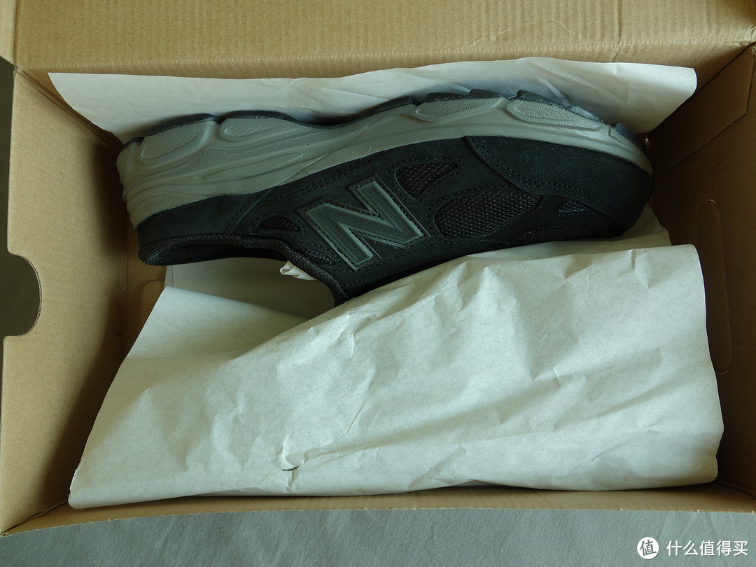 一双奇葩拖鞋：New Balance M990V3 男款跑步鞋