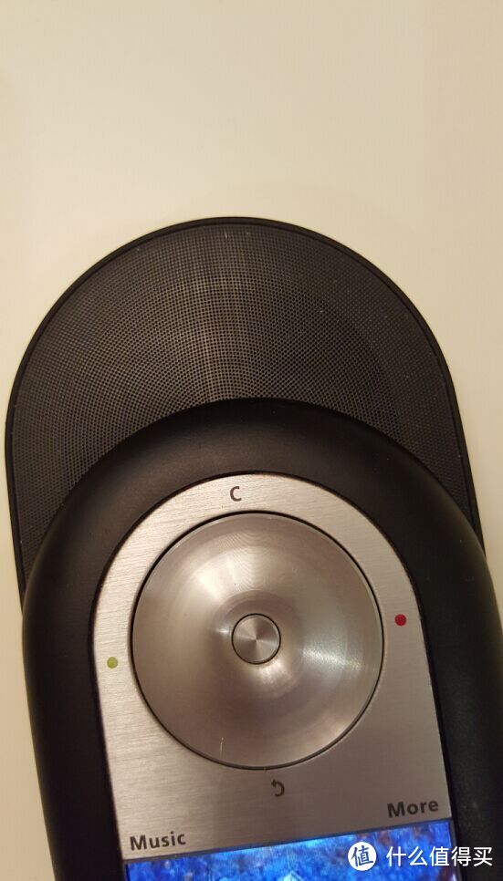 #首晒# 一部不务正业的手机：Bang & Olufsen Serenata