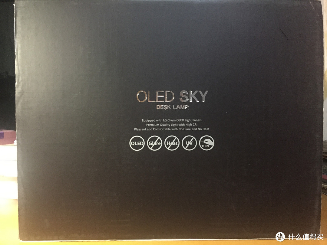 #首晒# 拥抱新一代光源：LG SKY OLED台灯 入手体验