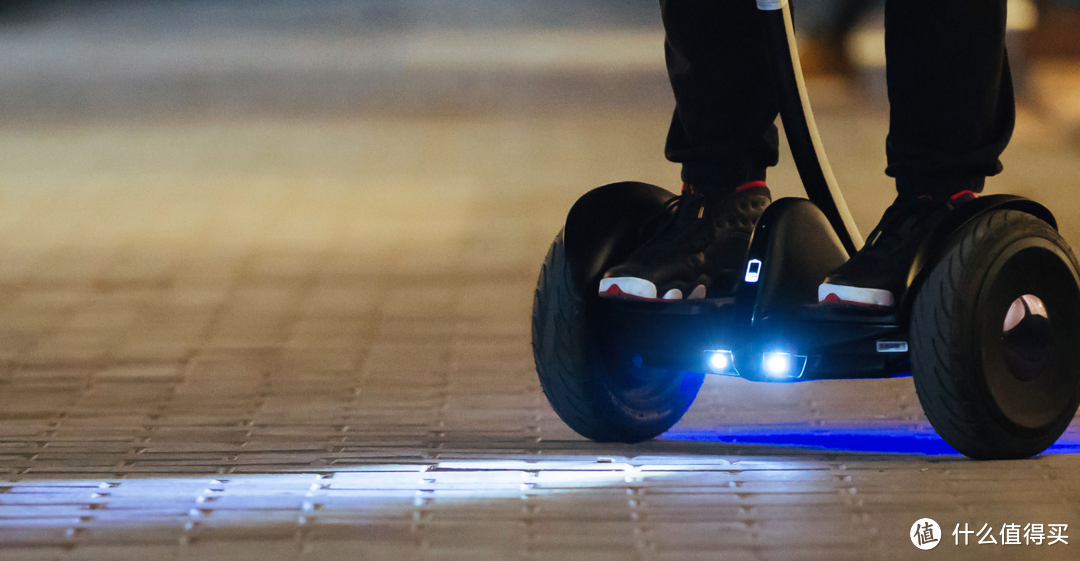米粉的次世代新玩具:MI 小米 发布 Ninebot九号平衡车 售价1999元