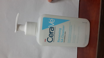 CeraVe新款专为痘肌设计的洗面奶 Renewing SA Cleanser