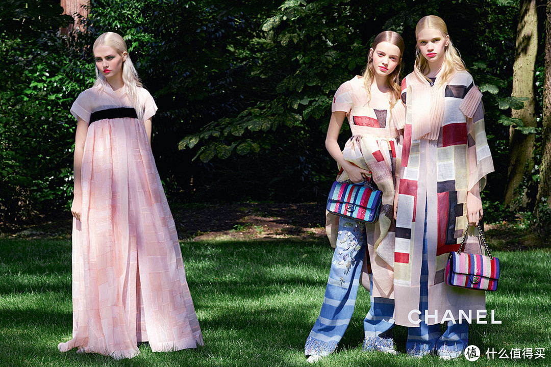 庭院里的怡人色彩:Chanel Cruise 2016 度假系列 广告硬照 曝光