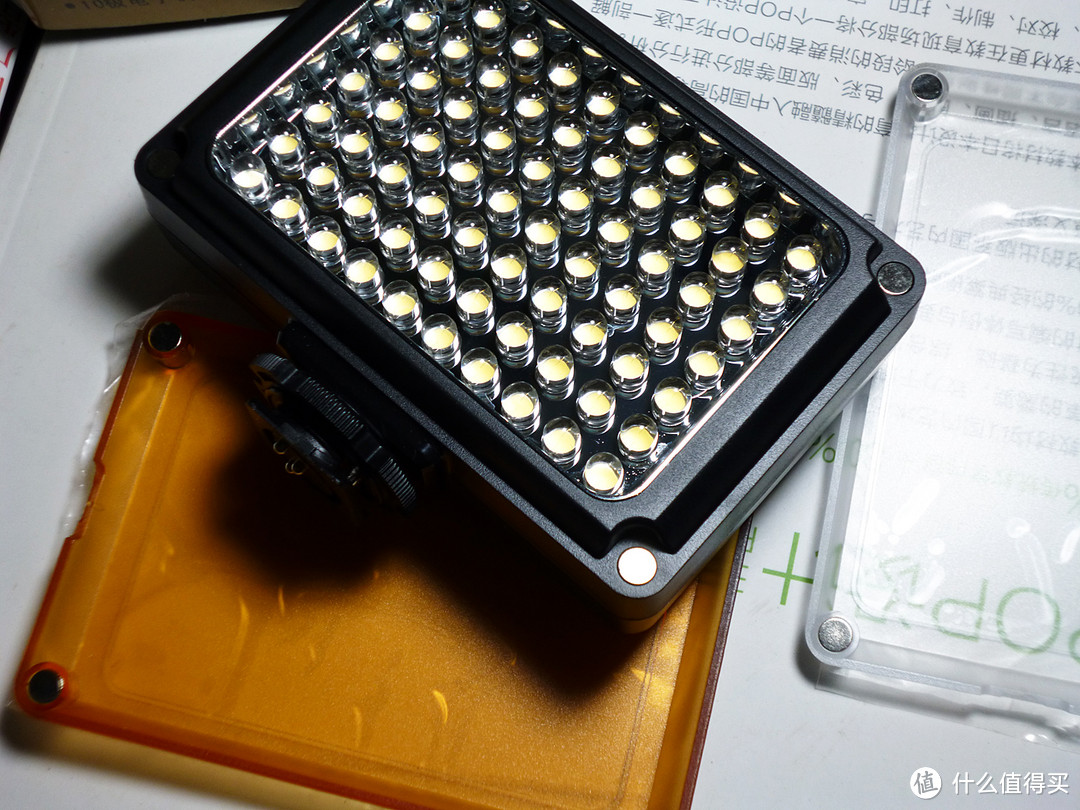 USB充电的美科MK-S120手机补光LED灯开箱