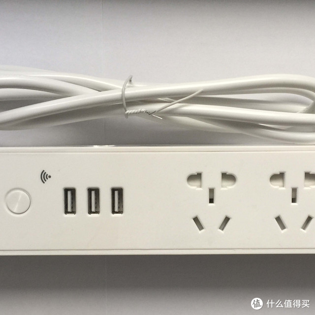 所谓的“飞利浦彩云智能wifi插排”