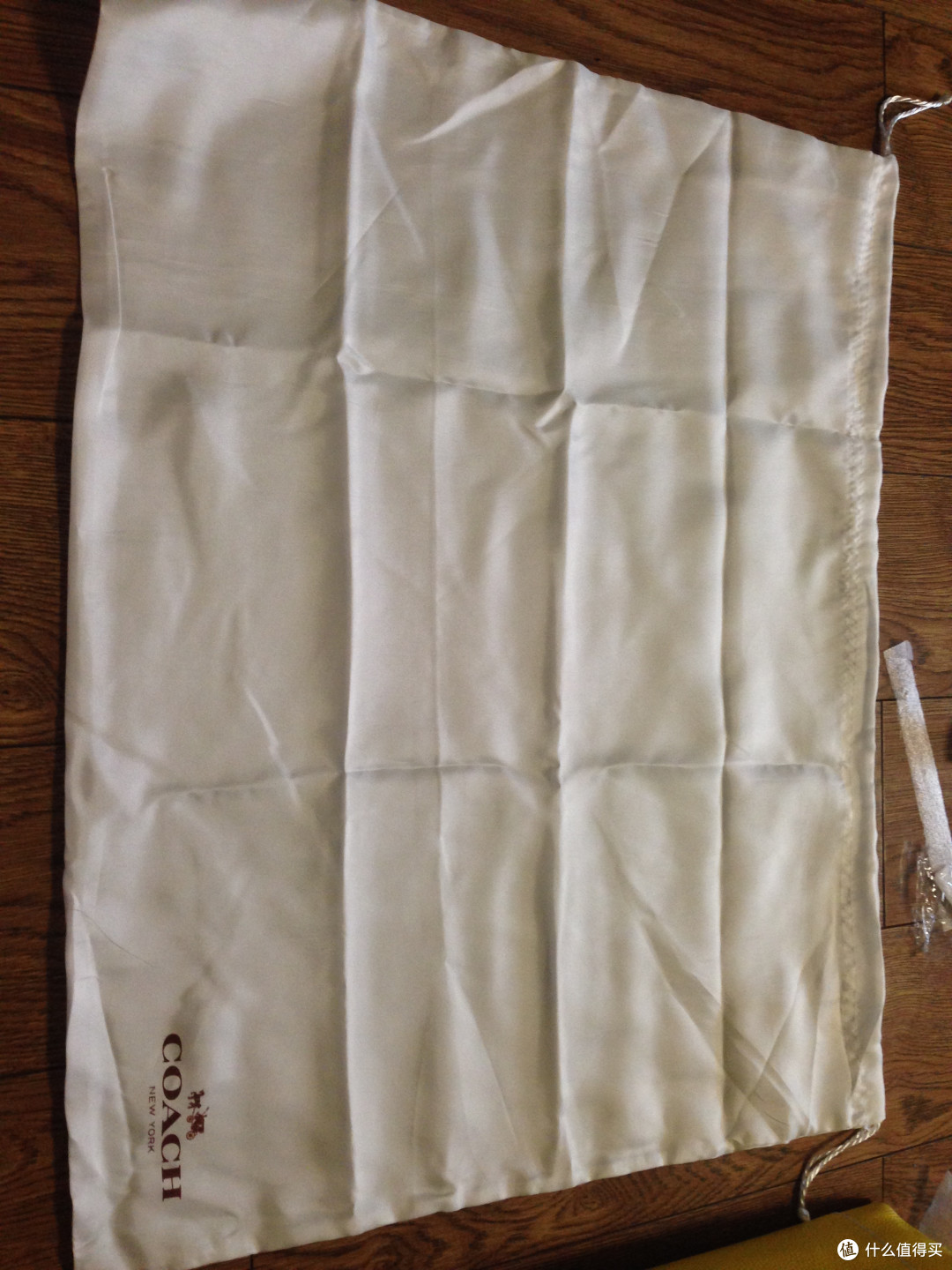 6PM上入手coach 蔻驰 Scout Hobo in Color Block Leather 女士单肩包