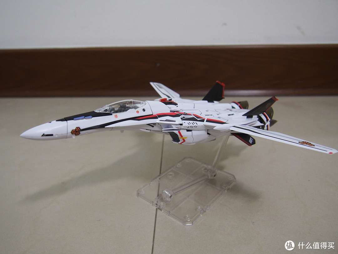 BANDAI 万代 超时空要塞 VF—25F（拼装版）开箱拼装