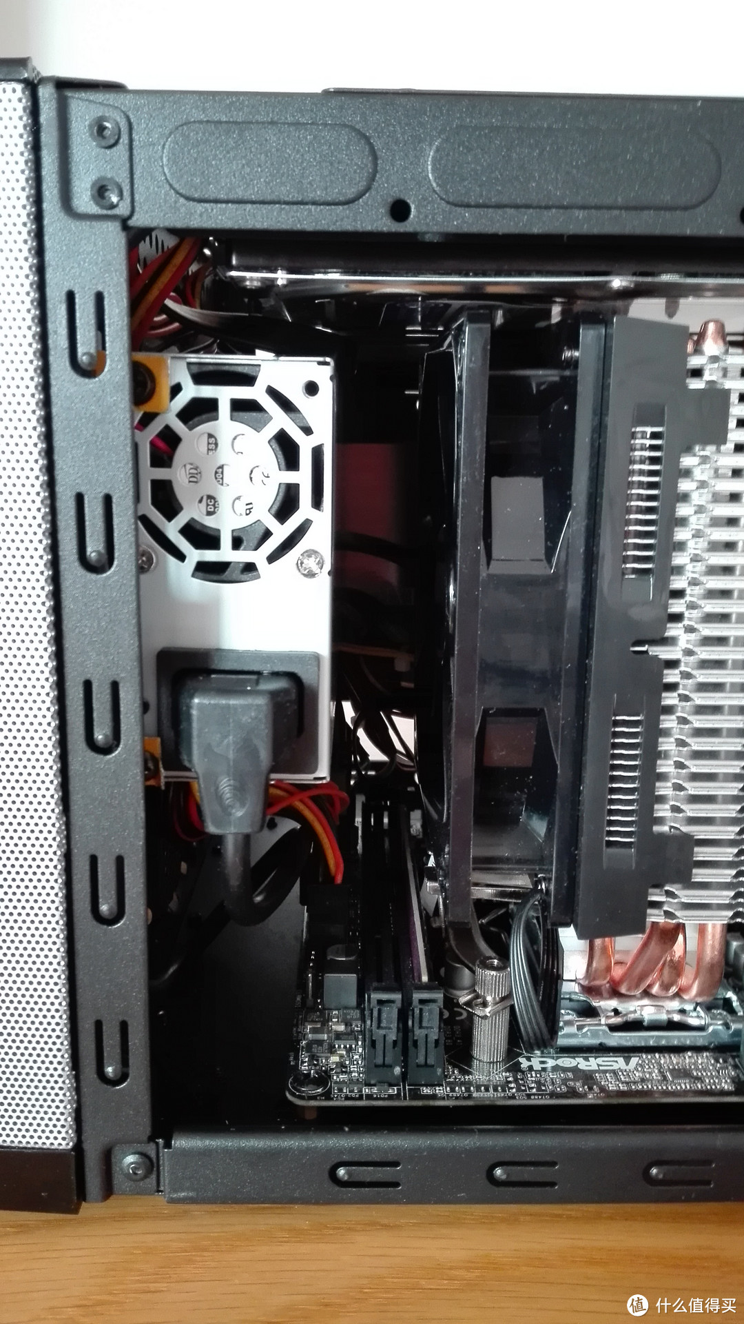 乔思伯V6 DIY 高性价比 NAS + HTPC 二合一家庭媒体中心：硬件篇